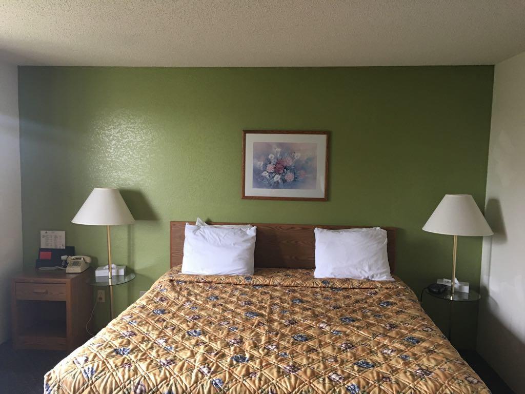 Prairie Rose Inn Edgeley Екстериор снимка